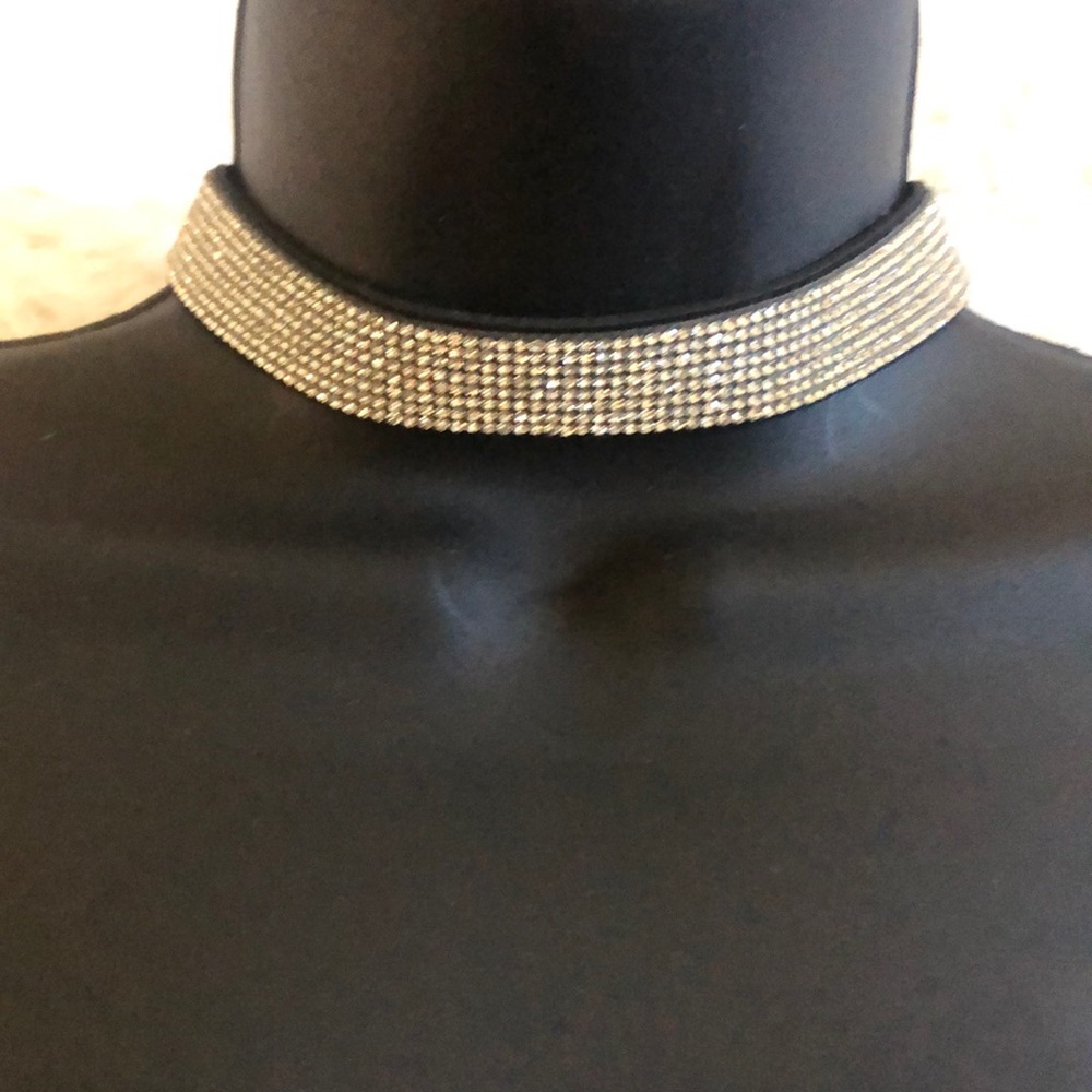 Glitzy Choker